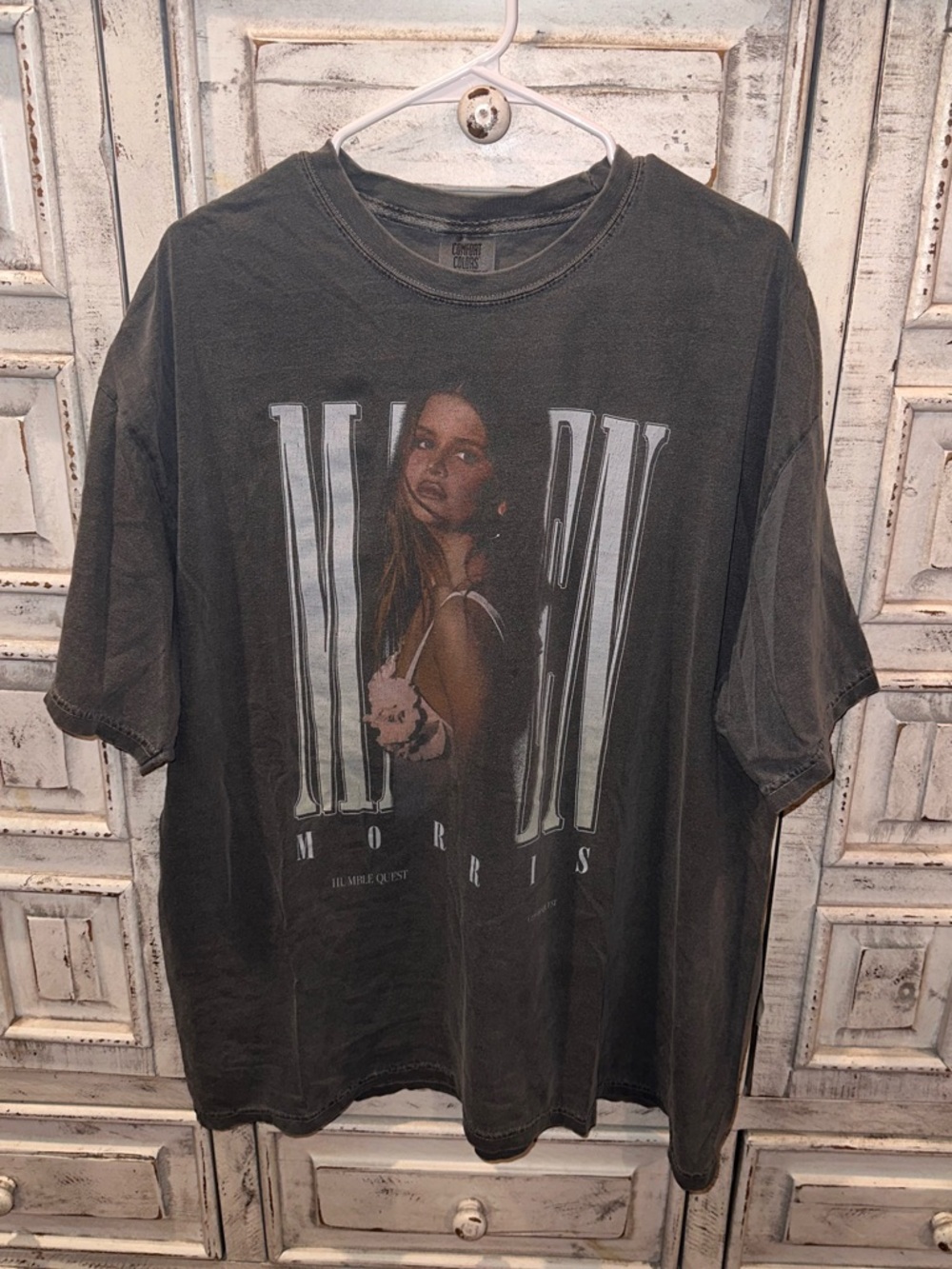 Maren Morris tour shirt